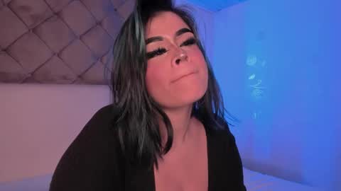 Snapshot of sashajune chatting on February 13, 2025, 1:29 am selene online show from February 13, 2025, 1:29 am