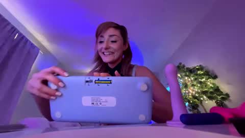 Sasha online show from December 28, 2024, 5:23 am