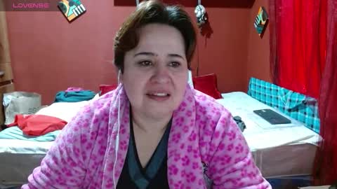 S A S H A R O S E online show from November 26, 2025, 1:23 pm