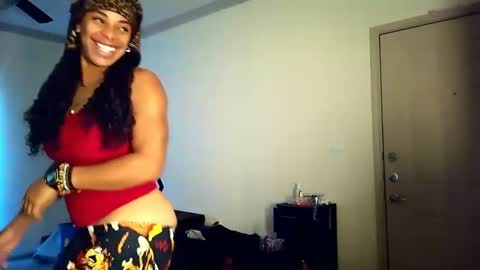 Snapshot of sashastrokes chatting on November 11, 2025, 10:43 pm MISTRESS STROKES online show from November 11, 2025, 10:43 pm