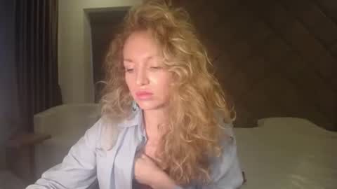 Sasha online show from November 21, 2025, 10:03 am