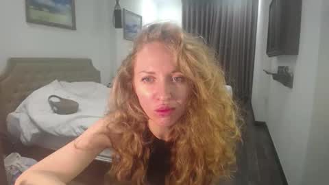 Sasha online show from December 15, 2025, 11:58 am