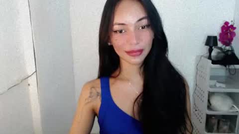 Sashi online show from May 17, 2026, 9:55 pm