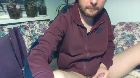 Snapshot of sasko877 chatting on February 11, 2025, 4:35 pm sasko877 online show from February 11, 2025, 4:35 pm