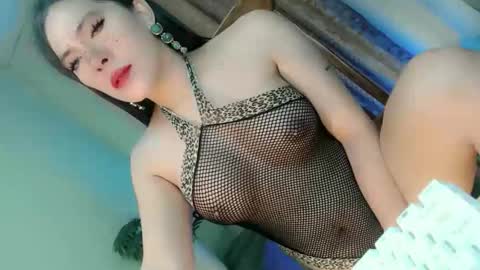 sassy_sam_ online show from November 10, 2025, 10:09 pm