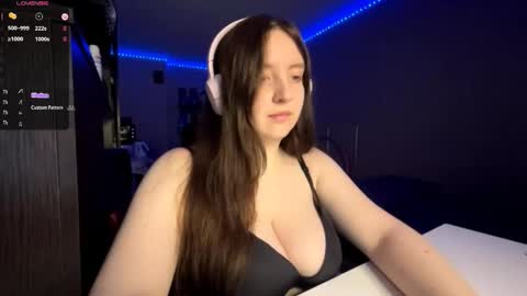 Snapshot of sassy_touch_heat_x3 chatting on October 21, 2025, 6:52 pm Marmulka or Mary online show from October 21, 2025, 6:52 pm