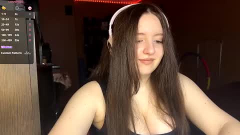 Snapshot of sassy_touch_heat_x3 chatting on October 27, 2025, 6:23 pm Marmulka or Mary online show from October 27, 2025, 6:23 pm