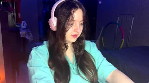 Snapshot of sassy_touch_heat_x3 chatting on November 6, 2025, 5:25 pm Marmulka or Mary online show from November 6, 2025, 5:25 pm