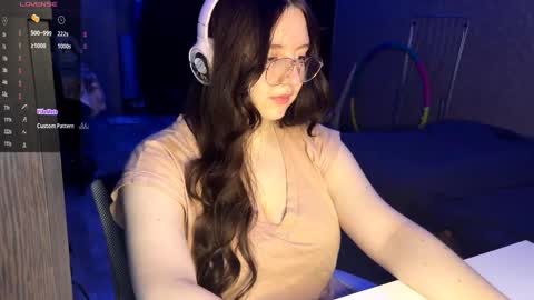 Snapshot of sassy_touch_heat_x3 chatting on November 11, 2025, 6:30 pm Marmulka or Mary online show from November 11, 2025, 6:30 pm