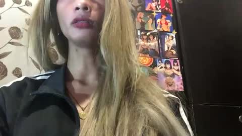 Snapshot of sassybaby1998 chatting on February 25, 2025, 11:55 pm Princess online show from February 25, 2025, 11:55 pm