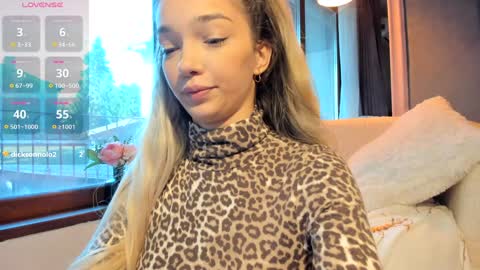 sassyt33n online show from September 28, 2025, 8:20 am