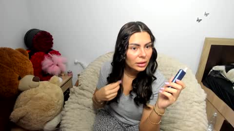 sassytiff online show from February 8, 2026, 2:20 pm