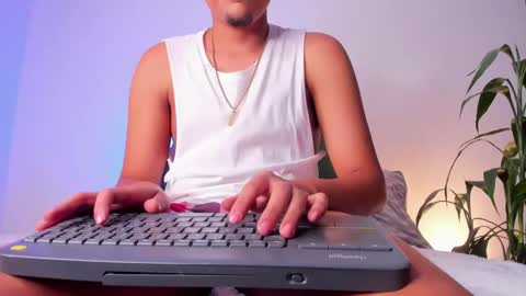     online show from October 23, 2025, 4:34 am