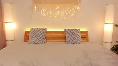 Snapshot of satimilf_ chatting on February 22, 2025, 10:09 pm Sati online show from February 22, 2025, 10:09 pm