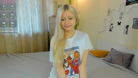satinpresence online show from May 13, 2026, 6:44 am