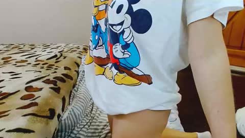 Snapshot of satinqueen90 chatting on September 17, 2025, 11:34 am Satinqueen90 online show from September 17, 2025, 11:34 am