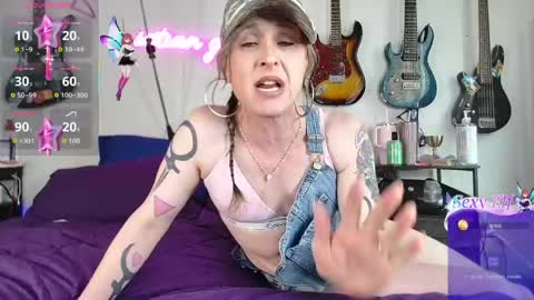 Saturn Girl online show from June 8, 2026, 7:58 pm