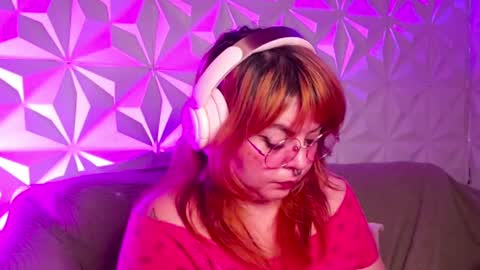 Gina George online show from September 17, 2025, 11:39 pm