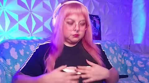 Snapshot of satyn_doll chatting on April 12, 2026, 12:37 am Gina George online show from April 12, 2026, 12:37 am
