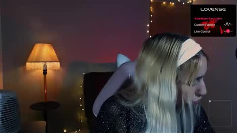 I AM JENN  online show from January 12, 2025, 1:53 am