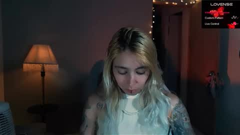 I AM JENN  online show from January 26, 2025, 3:38 am