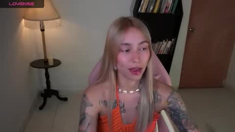 I AM JENN  online show from January 16, 2026, 2:04 am