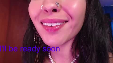 Zaren online show from March 8, 2025, 8:46 pm