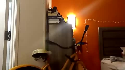 Snapshot of saucybear666 chatting on February 3, 2025, 3:42 am SnowBunny online show from February 3, 2025, 3:42 am