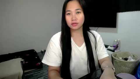 saucymegan online show from December 21, 2025, 12:34 pm