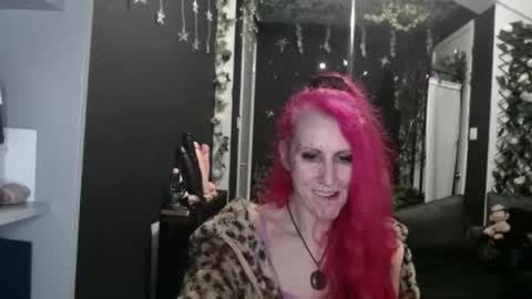 SaucySky online show from November 6, 2025, 11:37 pm