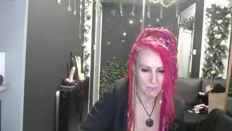 Snapshot of saucysky chatting on January 10, 2026, 10:06 am SaucySky online show from January 10, 2026, 10:06 am