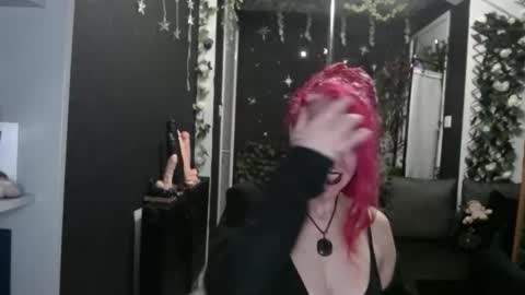 Snapshot of saucysky chatting on January 12, 2026, 10:26 pm SaucySky online show from January 12, 2026, 10:26 pm