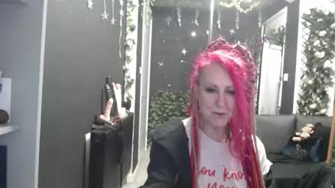 Snapshot of saucysky chatting on January 14, 2026, 10:21 am SaucySky online show from January 14, 2026, 10:21 am