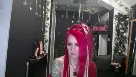 Snapshot of saucysky chatting on February 14, 2026, 11:51 am SaucySky online show from February 14, 2026, 11:51 am