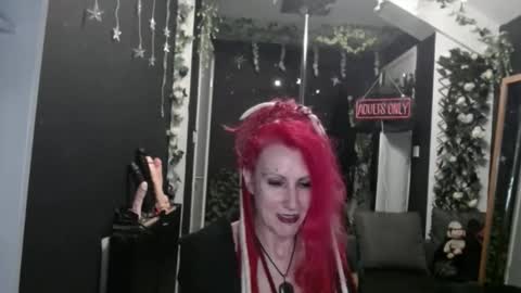 Snapshot of saucysky chatting on February 16, 2026, 10:06 pm SaucySky online show from February 16, 2026, 10:06 pm