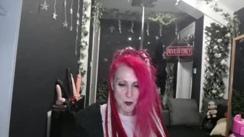 Snapshot of saucysky chatting on February 23, 2026, 10:07 pm SaucySky online show from February 23, 2026, 10:07 pm