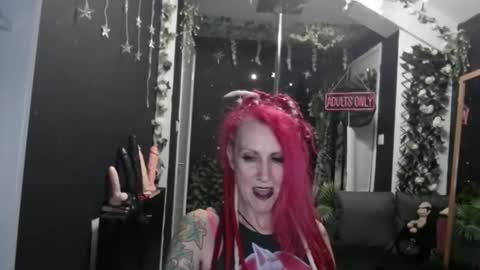 Snapshot of saucysky chatting on March 1, 2026, 9:06 pm SaucySky online show from March 1, 2026, 9:06 pm