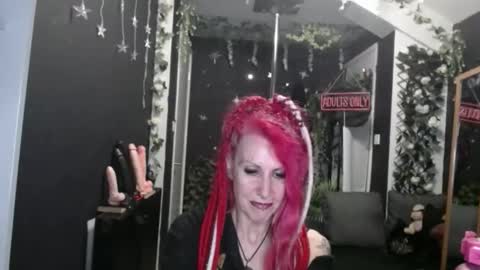 Snapshot of saucysky chatting on March 9, 2026, 10:14 pm SaucySky online show from March 9, 2026, 10:14 pm