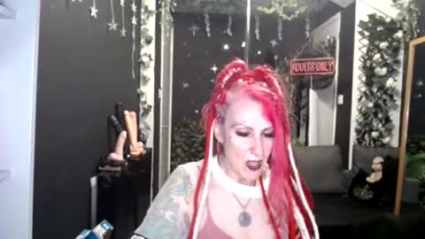 Snapshot of saucysky chatting on March 14, 2026, 10:15 pm SaucySky online show from March 14, 2026, 10:15 pm