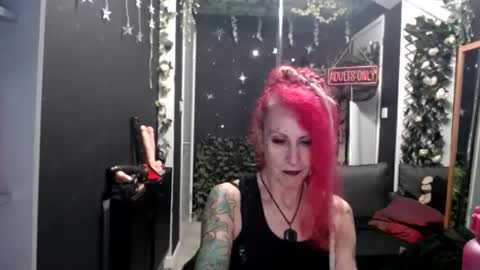 Snapshot of saucysky chatting on March 17, 2026, 9:07 pm SaucySky online show from March 17, 2026, 9:07 pm