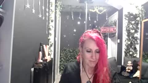 Snapshot of saucysky chatting on March 23, 2026, 10:03 pm SaucySky online show from March 23, 2026, 10:03 pm