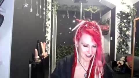 Snapshot of saucysky chatting on March 30, 2026, 9:27 pm SaucySky online show from March 30, 2026, 9:27 pm