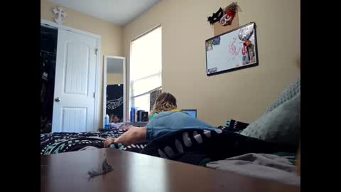 Snapshot of savage352ratchet chatting on October 24, 2025, 2:35 pm Bugglove online show from October 24, 2025, 2:35 pm