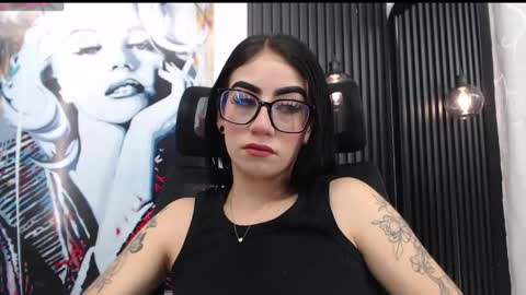 Snapshot of savage_doll chatting on May 27, 2026, 9:45 pm ANGELICA online show from May 27, 2026, 9:45 pm