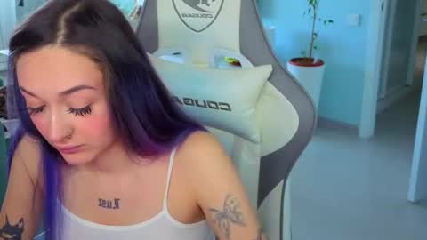 Ariel online show from May 15, 2026, 3:35 am