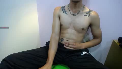 SavageLover  online show from December 3, 2025, 5:48 am