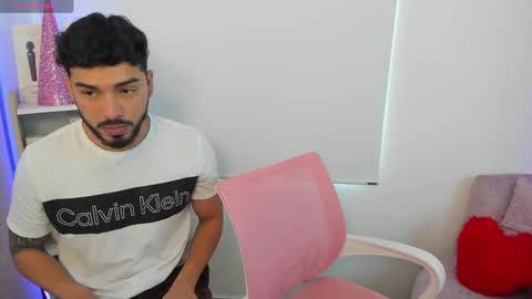 savagesweethearts online show from December 30, 2024, 5:23 pm