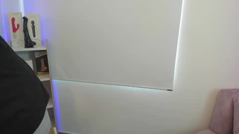 savagesweethearts online show from January 13, 2025, 8:15 pm