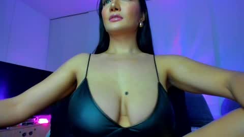 Snapshot of savanna13 chatting on April 7, 2026, 6:36 am savanna13 online show from April 7, 2026, 6:36 am