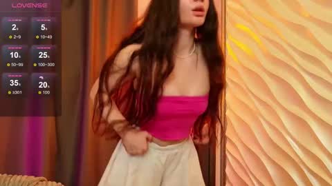 savannah_h online show from March 23, 2026, 10:41 am